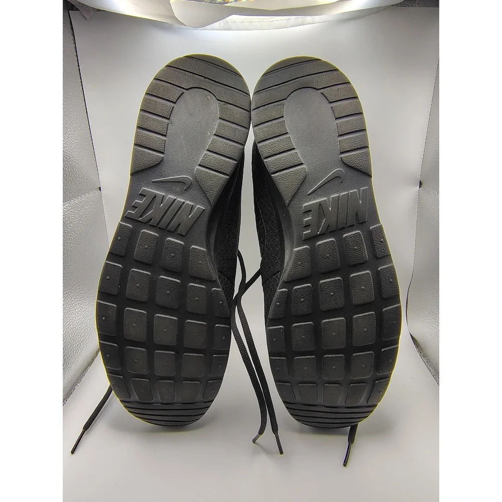 Nike Tanjun Triple Black Mens Running Shoes Sneakers 812654-001 Size 14 - Picture 3 of 10